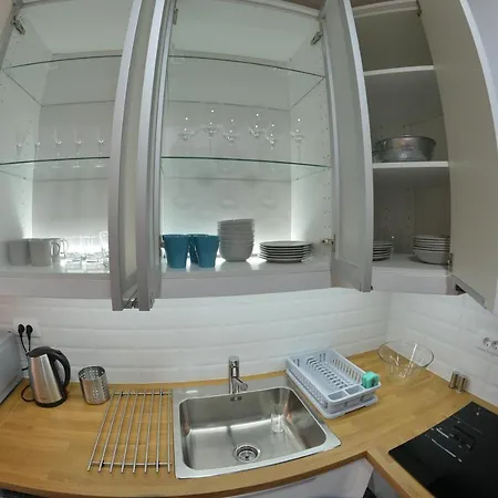 54 Center - Free Private Garage Apartmán Novi Sad