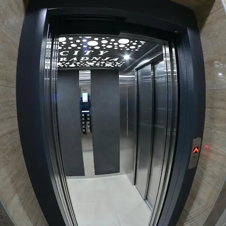 54 Center - Free Private Garage * Novi Sad